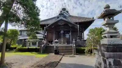 長清寺の本殿・本堂