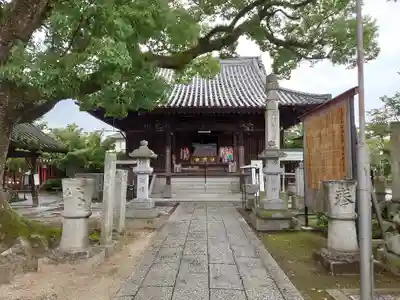 一宮寺の本殿・本堂