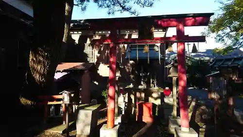 湊稲荷神社の鳥居