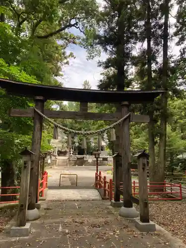 安房神社の鳥居