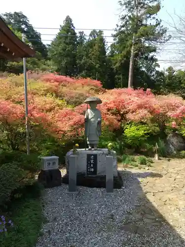 大慈寺の像