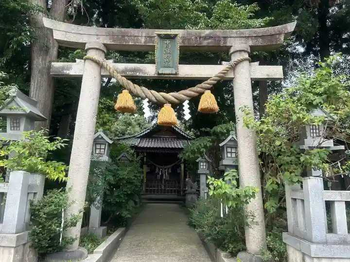 中川熊野神社の鳥居
