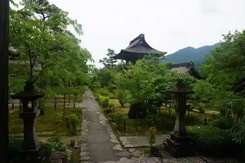 禅昌寺の庭園