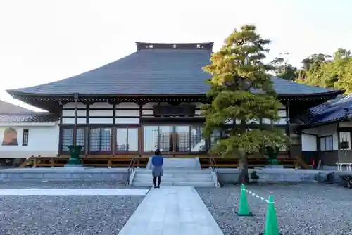 長永寺の本殿