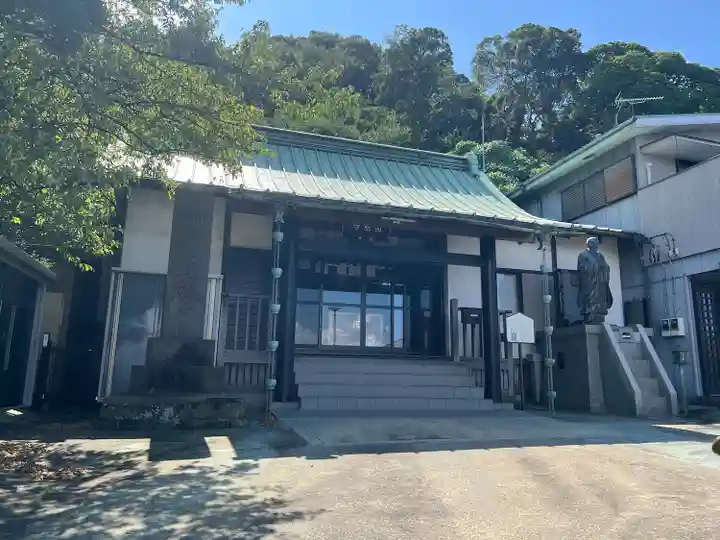 円照寺の本殿・本堂