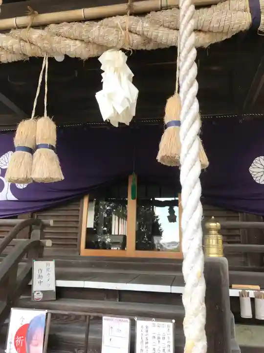 白國神社の本殿・本堂