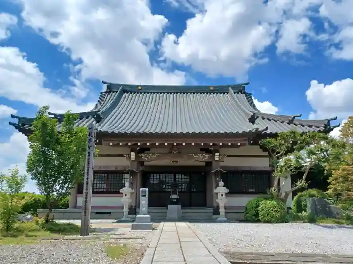 興禅寺の{uncategorized: "未分類", other: "その他", undefined: "問題あり", building: "その他建物", grave: "お墓", sacred_gate: "鳥居", guardian: "狛犬", statue: "像", buddha: "仏像", history: "歴史", nature: "自然", garden: "庭園", animal: "動物", pagoda: "塔", temizu: "手水舎", mountain_gate: "山門・神門", sanctuary: "本殿・本堂", subordinate: "末社・摂社", art: "芸術", scenery: "景色", jizo: "地蔵", ema: "絵馬", goshuin: "御朱印", omikuji: "おみくじ", items: "授与品その他", amulet: "お守り", goshuincho: "御朱印帳", eats: "食事", festival: "お祭り", votive_dance: "神楽", shichigosan: "七五三参", wedding: "結婚式", experience: "体験その他", initially: "初詣", around: "周辺", anti_infection: "感染症対策"}