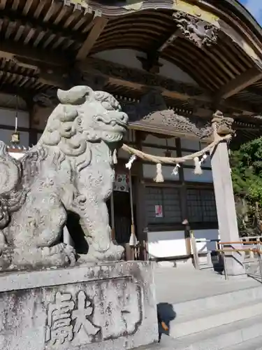 三熊野神社の狛犬