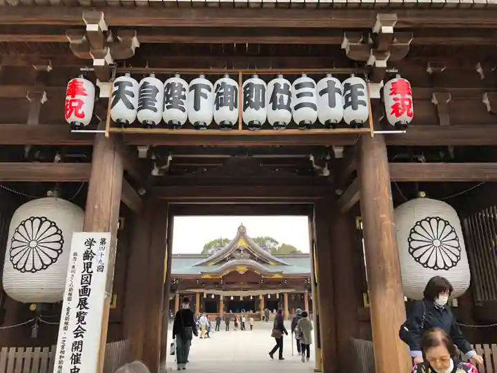 寒川神社の山門・神門