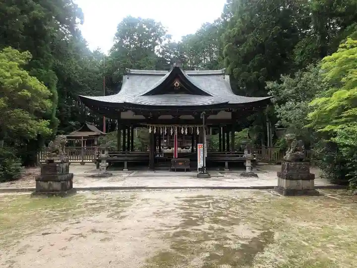 大笹原神社の本殿・本堂
