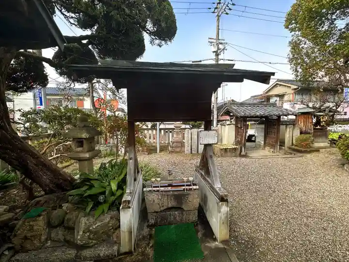 飛鳥神社の手水舎