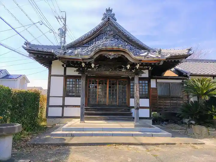 塩前寺の本殿・本堂
