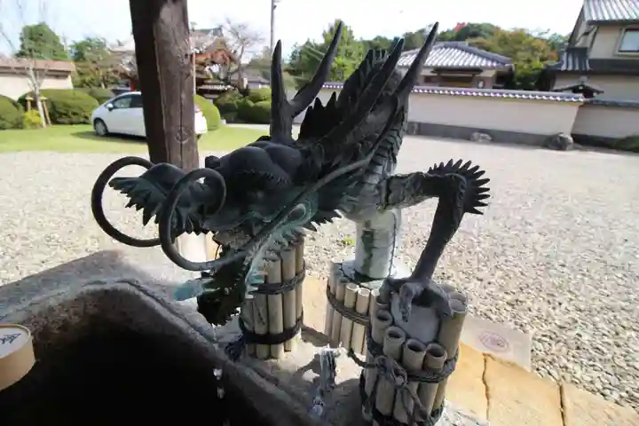 大光普照寺の手水舎