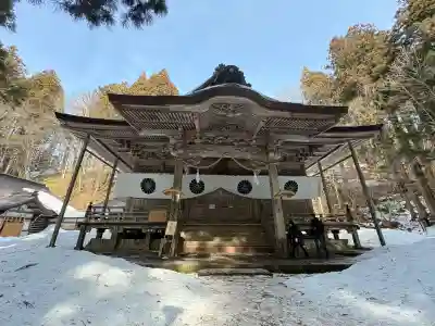 戸隠神社中社の{uncategorized: "未分類", other: "その他", undefined: "問題あり", building: "その他建物", grave: "お墓", sacred_gate: "鳥居", guardian: "狛犬", statue: "像", buddha: "仏像", history: "歴史", nature: "自然", garden: "庭園", animal: "動物", pagoda: "塔", temizu: "手水舎", mountain_gate: "山門・神門", sanctuary: "本殿・本堂", subordinate: "末社・摂社", art: "芸術", scenery: "景色", jizo: "地蔵", ema: "絵馬", goshuin: "御朱印", omikuji: "おみくじ", items: "授与品その他", amulet: "お守り", goshuincho: "御朱印帳", eats: "食事", festival: "お祭り", votive_dance: "神楽", shichigosan: "七五三参", wedding: "結婚式", experience: "体験その他", initially: "初詣", around: "周辺", anti_infection: "感染症対策"}