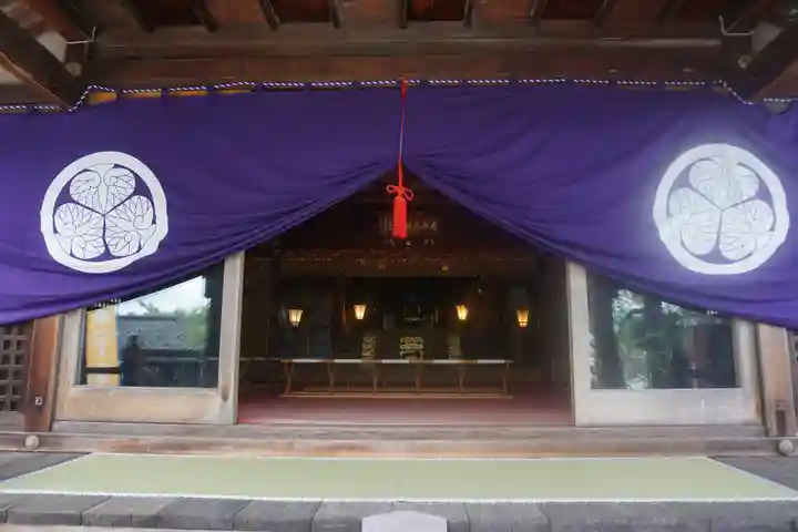 毛谷黒龍神社の本殿・本堂