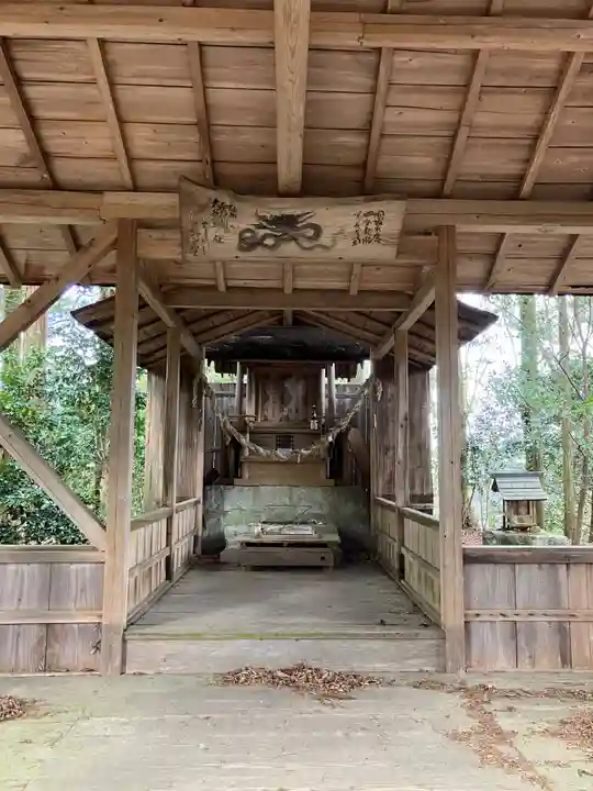 霧ヶ城龍神社の本殿・本堂