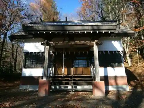 温根湯神社の本殿