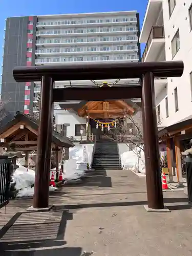 札幌祖霊神社の鳥居