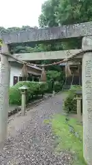 海士潜女神社の鳥居