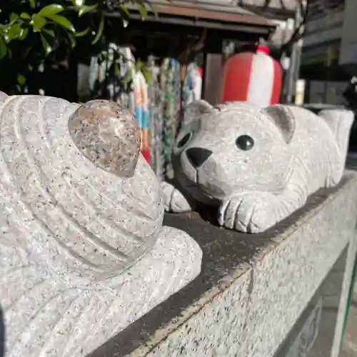 導きの社 熊野町熊野神社(くまくま神社)の狛犬