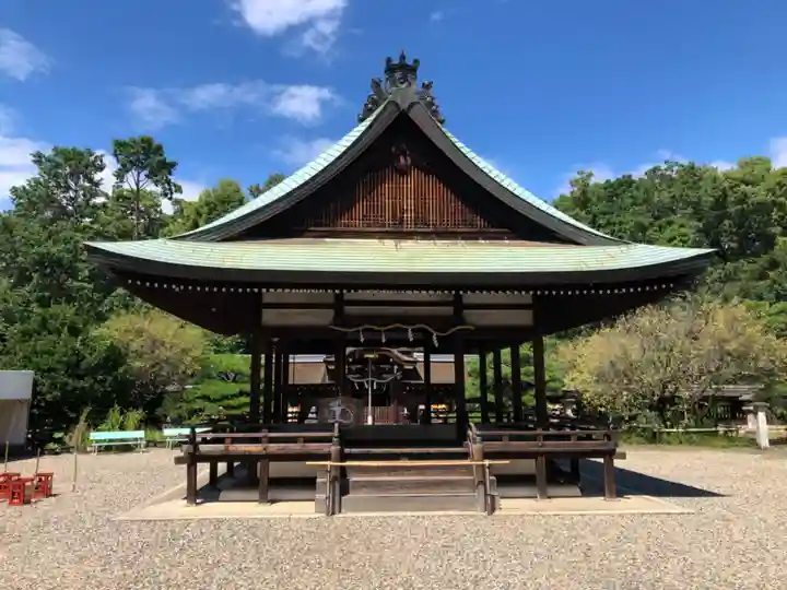 梅宮大社の本殿・本堂