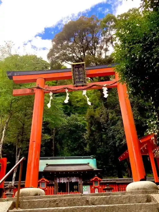 櫟谷宗像神社(松尾大社摂社)の鳥居