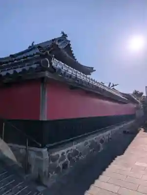 合元寺の{uncategorized: "未分類", other: "その他", undefined: "問題あり", building: "その他建物", grave: "お墓", sacred_gate: "鳥居", guardian: "狛犬", statue: "像", buddha: "仏像", history: "歴史", nature: "自然", garden: "庭園", animal: "動物", pagoda: "塔", temizu: "手水舎", mountain_gate: "山門・神門", sanctuary: "本殿・本堂", subordinate: "末社・摂社", art: "芸術", scenery: "景色", jizo: "地蔵", ema: "絵馬", goshuin: "御朱印", omikuji: "おみくじ", items: "授与品その他", amulet: "お守り", goshuincho: "御朱印帳", eats: "食事", festival: "お祭り", votive_dance: "神楽", shichigosan: "七五三参", wedding: "結婚式", experience: "体験その他", initially: "初詣", around: "周辺", anti_infection: "感染症対策"}