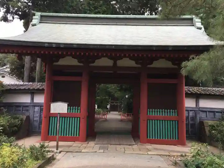 仙波東照宮の山門・神門