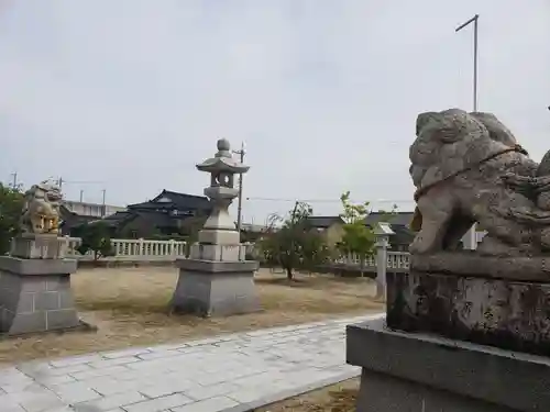 土合神社の狛犬