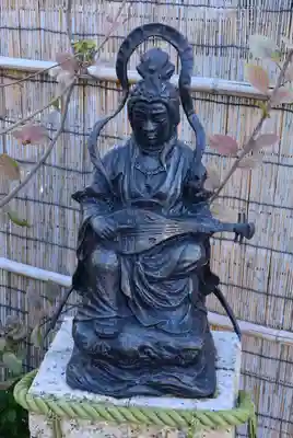 駒込妙義神社の仏像