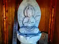 観音堂の仏像