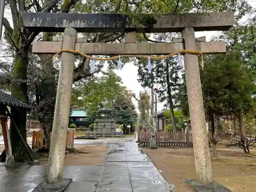 大神神社（花池）の鳥居