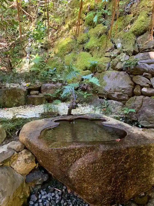 山科聖天 雙林院(双林院) の手水舎