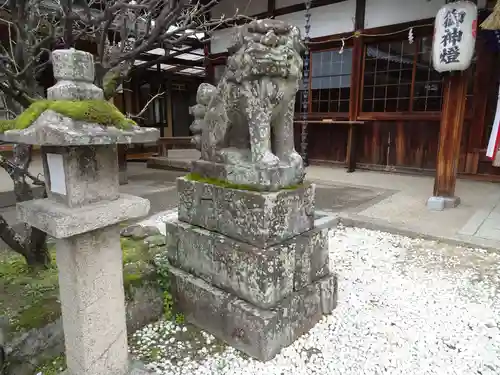 片埜神社の狛犬