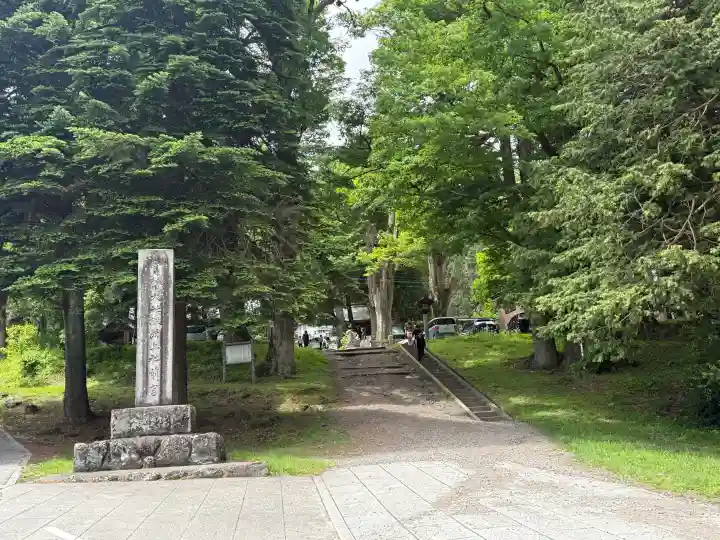 諏訪大社上社前宮(長野県)