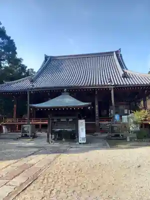 久米寺の本殿・本堂
