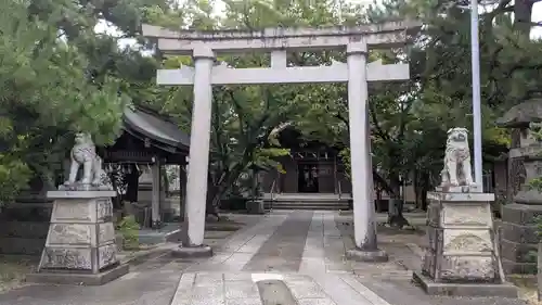 越中白山総社の鳥居