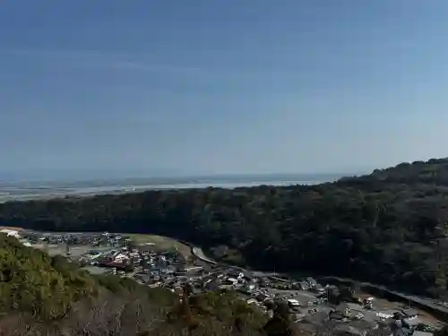 祐徳稲荷神社の{uncategorized: "未分類", other: "その他", undefined: "問題あり", building: "その他建物", grave: "お墓", sacred_gate: "鳥居", guardian: "狛犬", statue: "像", buddha: "仏像", history: "歴史", nature: "自然", garden: "庭園", animal: "動物", pagoda: "塔", temizu: "手水舎", mountain_gate: "山門・神門", sanctuary: "本殿・本堂", subordinate: "末社・摂社", art: "芸術", scenery: "景色", jizo: "地蔵", ema: "絵馬", goshuin: "御朱印", omikuji: "おみくじ", items: "授与品その他", amulet: "お守り", goshuincho: "御朱印帳", eats: "食事", festival: "お祭り", votive_dance: "神楽", shichigosan: "七五三参", wedding: "結婚式", experience: "体験その他", initially: "初詣", around: "周辺", anti_infection: "感染症対策"}