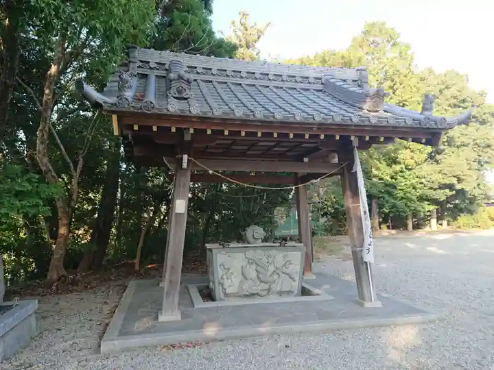 半城土天満神社の手水舎