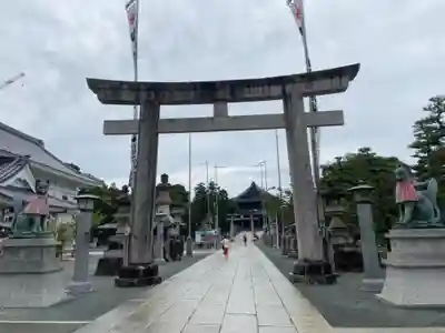 豊川閣　妙厳寺の鳥居