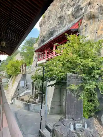 韮崎窟観音(山梨県)