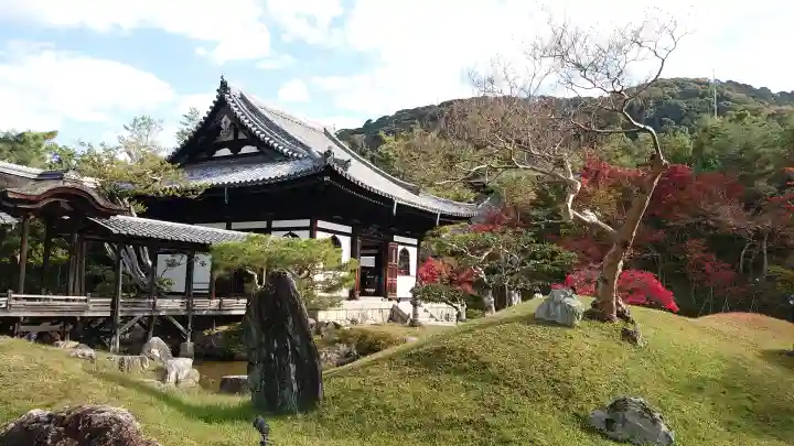 高台寺(高台寿聖禅寺・高臺寺)の{uncategorized: "未分類", other: "その他", undefined: "問題あり", building: "その他建物", grave: "お墓", sacred_gate: "鳥居", guardian: "狛犬", statue: "像", buddha: "仏像", history: "歴史", nature: "自然", garden: "庭園", animal: "動物", pagoda: "塔", temizu: "手水舎", mountain_gate: "山門・神門", sanctuary: "本殿・本堂", subordinate: "末社・摂社", art: "芸術", scenery: "景色", jizo: "地蔵", ema: "絵馬", goshuin: "御朱印", omikuji: "おみくじ", items: "授与品その他", amulet: "お守り", goshuincho: "御朱印帳", eats: "食事", festival: "お祭り", votive_dance: "神楽", shichigosan: "七五三参", wedding: "結婚式", experience: "体験その他", initially: "初詣", around: "周辺", anti_infection: "感染症対策"}