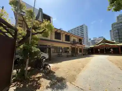 堀川戎神社の{uncategorized: "未分類", other: "その他", undefined: "問題あり", building: "その他建物", grave: "お墓", sacred_gate: "鳥居", guardian: "狛犬", statue: "像", buddha: "仏像", history: "歴史", nature: "自然", garden: "庭園", animal: "動物", pagoda: "塔", temizu: "手水舎", mountain_gate: "山門・神門", sanctuary: "本殿・本堂", subordinate: "末社・摂社", art: "芸術", scenery: "景色", jizo: "地蔵", ema: "絵馬", goshuin: "御朱印", omikuji: "おみくじ", items: "授与品その他", amulet: "お守り", goshuincho: "御朱印帳", eats: "食事", festival: "お祭り", votive_dance: "神楽", shichigosan: "七五三参", wedding: "結婚式", experience: "体験その他", initially: "初詣", around: "周辺", anti_infection: "感染症対策"}