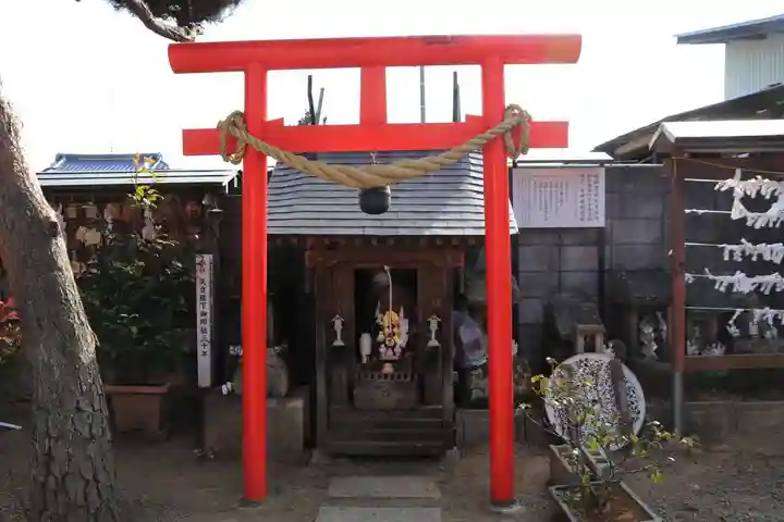 御嶽山神社の末社・摂社