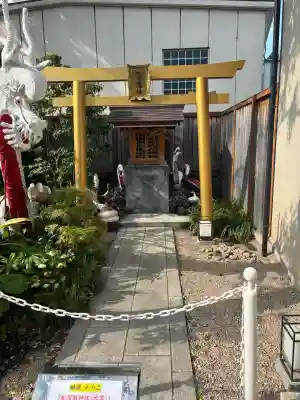 蛇窪神社の{uncategorized: "未分類", other: "その他", undefined: "問題あり", building: "その他建物", grave: "お墓", sacred_gate: "鳥居", guardian: "狛犬", statue: "像", buddha: "仏像", history: "歴史", nature: "自然", garden: "庭園", animal: "動物", pagoda: "塔", temizu: "手水舎", mountain_gate: "山門・神門", sanctuary: "本殿・本堂", subordinate: "末社・摂社", art: "芸術", scenery: "景色", jizo: "地蔵", ema: "絵馬", goshuin: "御朱印", omikuji: "おみくじ", items: "授与品その他", amulet: "お守り", goshuincho: "御朱印帳", eats: "食事", festival: "お祭り", votive_dance: "神楽", shichigosan: "七五三参", wedding: "結婚式", experience: "体験その他", initially: "初詣", around: "周辺", anti_infection: "感染症対策"}