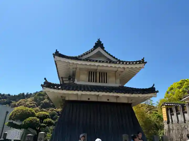 金刀比羅宮の{uncategorized: "未分類", other: "その他", undefined: "問題あり", building: "その他建物", grave: "お墓", sacred_gate: "鳥居", guardian: "狛犬", statue: "像", buddha: "仏像", history: "歴史", nature: "自然", garden: "庭園", animal: "動物", pagoda: "塔", temizu: "手水舎", mountain_gate: "山門・神門", sanctuary: "本殿・本堂", subordinate: "末社・摂社", art: "芸術", scenery: "景色", jizo: "地蔵", ema: "絵馬", goshuin: "御朱印", omikuji: "おみくじ", items: "授与品その他", amulet: "お守り", goshuincho: "御朱印帳", eats: "食事", festival: "お祭り", votive_dance: "神楽", shichigosan: "七五三参", wedding: "結婚式", experience: "体験その他", initially: "初詣", around: "周辺", anti_infection: "感染症対策"}