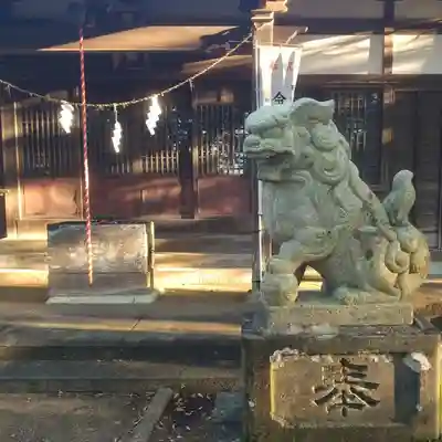 四所神社の狛犬
