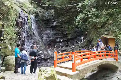 大本山七宝瀧寺(大阪府)