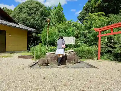 曽野稲荷神社の手水舎