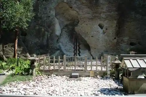 花窟神社の建物その他